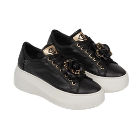 Кроссовки
